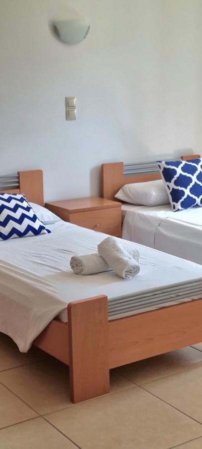 Zafeiris Apartments Livadia  Phòng bức ảnh