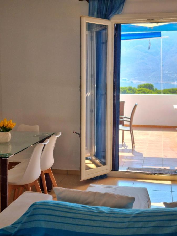 Zafeiris Apartments Livadia  Ngoại thất bức ảnh